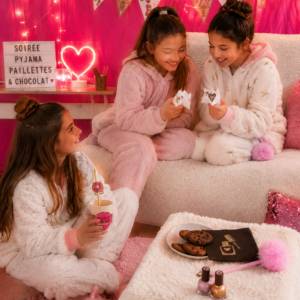 Soirée pyjama paillettes et chocolat décos et activités sans préparation R2 - Copie